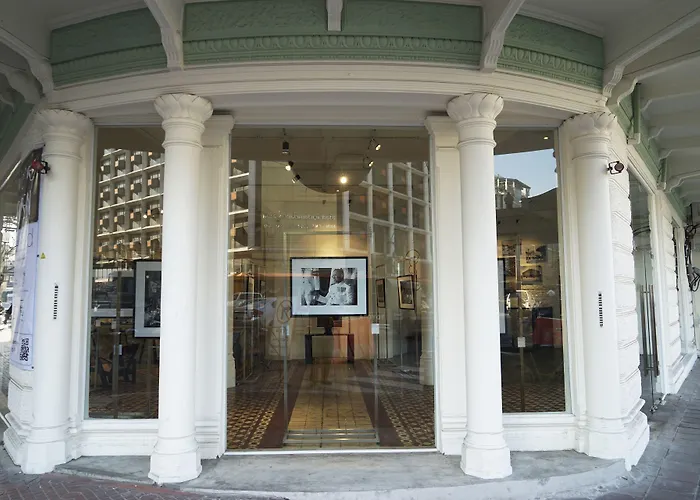 Hotel Cacha Heritage - Chinatown & Old Town Near Mrt Sam Yot 3*